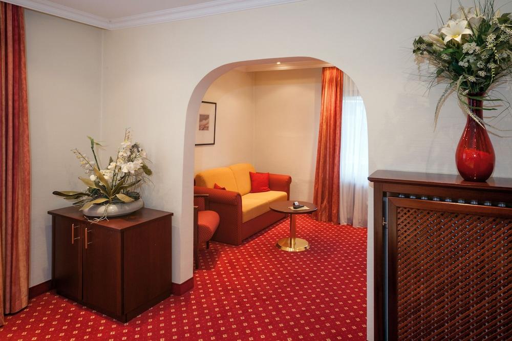 Hotel Haus Am Zoo Дюссельдорф Экстерьер фото