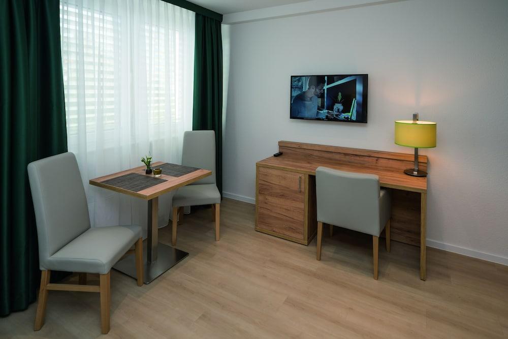 Hotel Haus Am Zoo Дюссельдорф Экстерьер фото